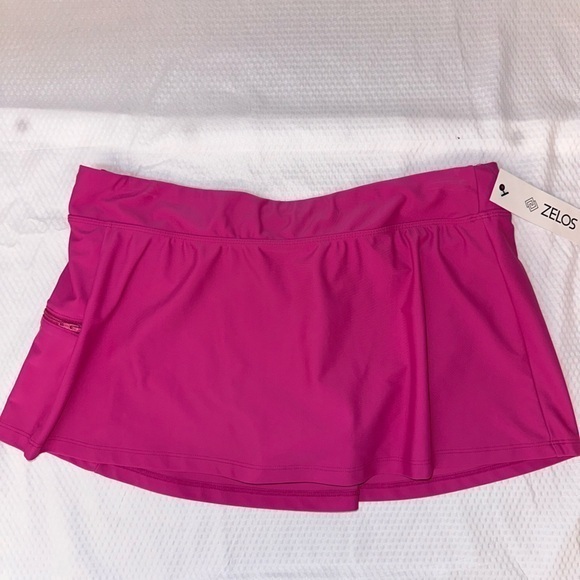 ZELOS SKORT - Picture 1 of 7